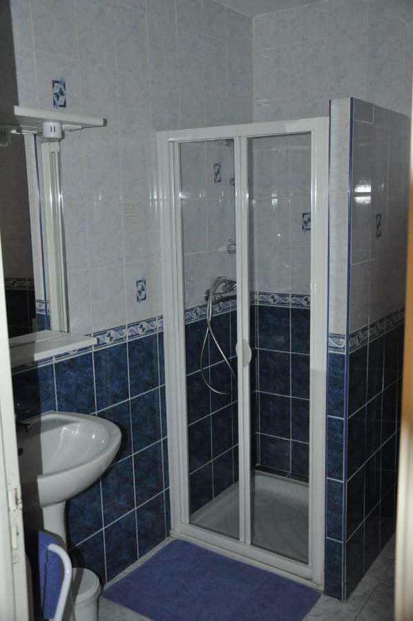 Les Rendzines Bed & Breakfast Nuisement-sur-Coole Екстериор снимка