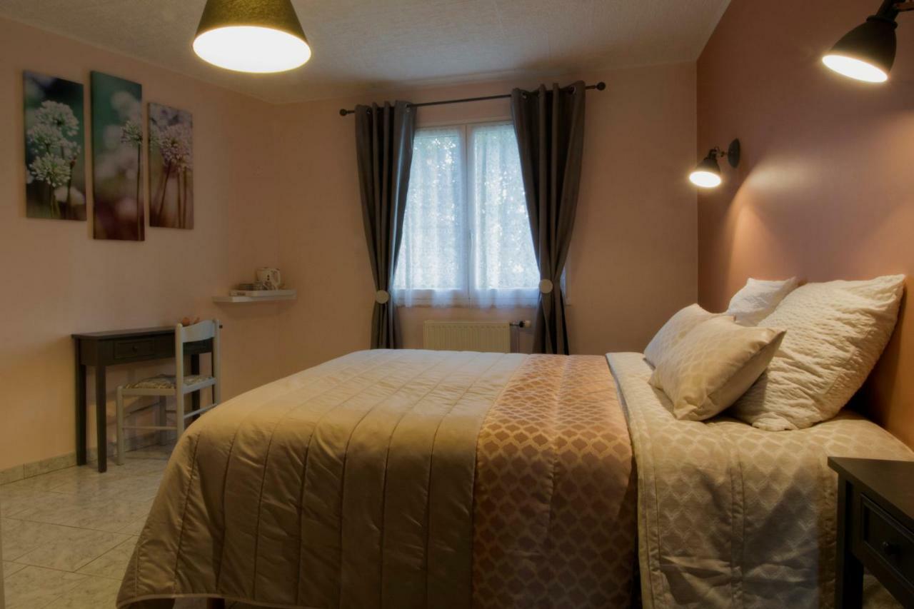 Les Rendzines Bed & Breakfast Nuisement-sur-Coole Екстериор снимка